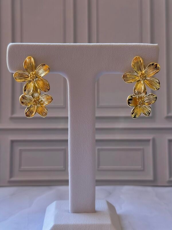 Aretes dos flores