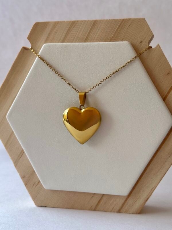 Relicario corazón grande liso